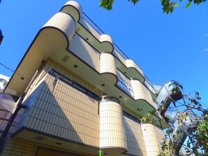 メゾン片岡外観写真
