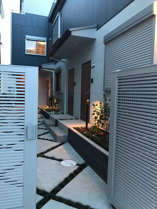 物件外観写真5　(駐輪場)