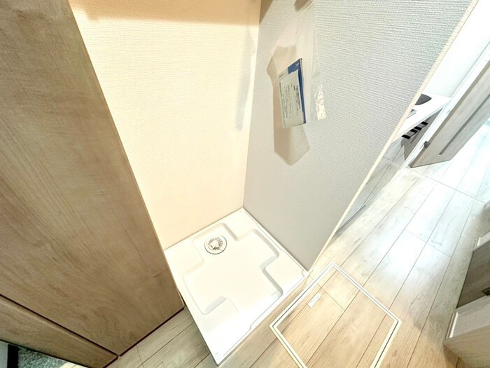 物件内観写真15　(洗濯機置場)