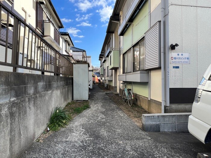 物件外観写真5　(エントランス部分)