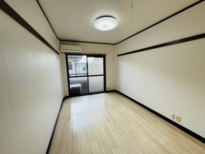 物件内観写真7　(居室)