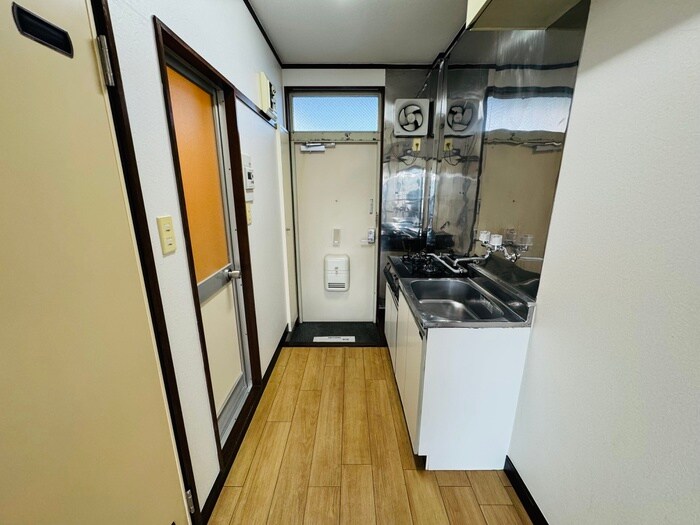 物件内観写真15　(廊下)