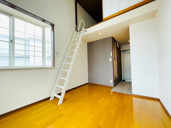 物件内観写真8　(居室)