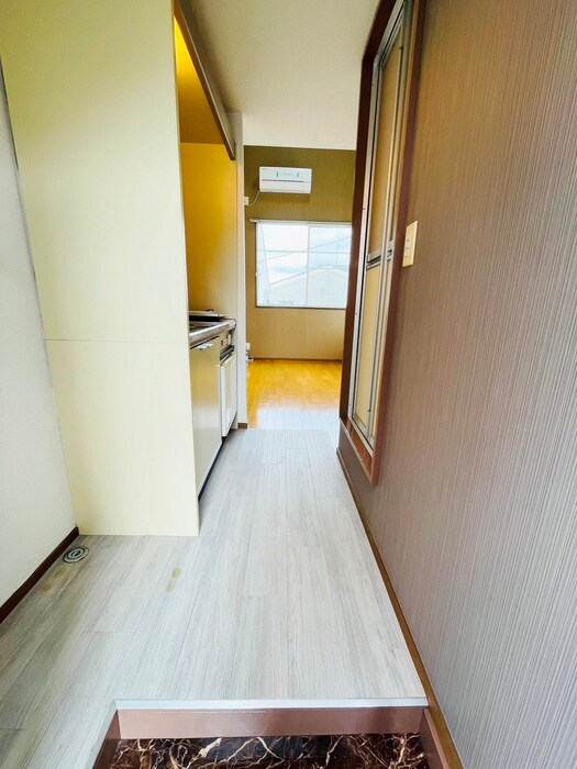 物件内観写真22　(玄関)