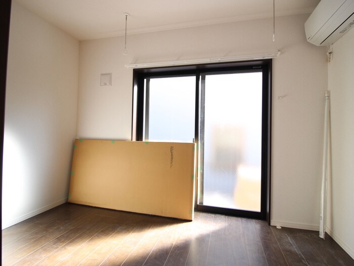 物件内観写真12　(居室)