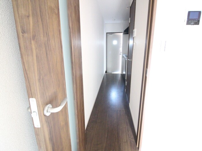 物件内観写真15　(廊下)