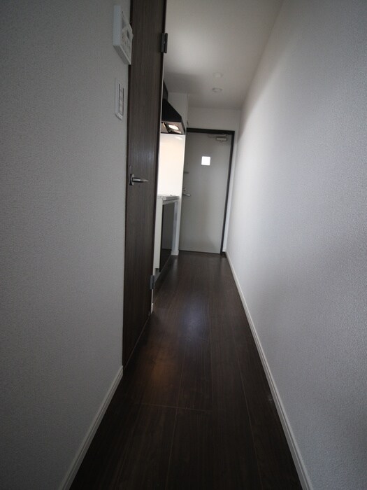 物件内観写真17　(廊下)