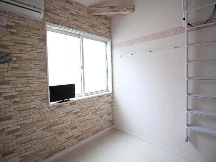 物件内観写真10　(居室)