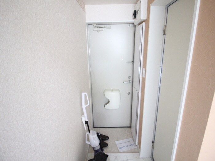 物件内観写真20　(玄関)
