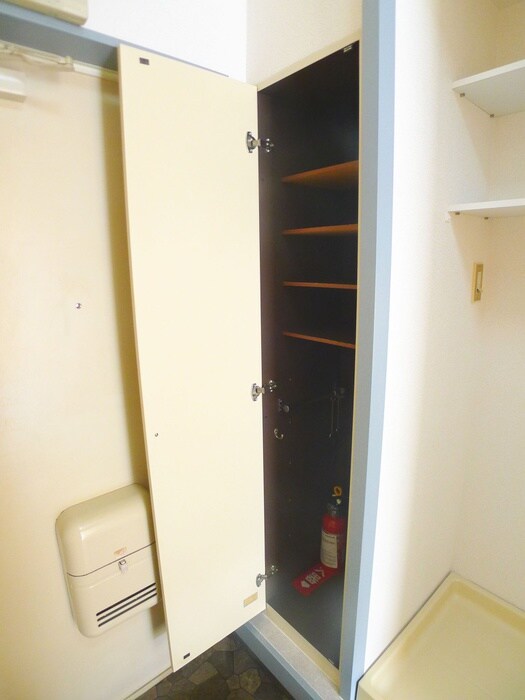 物件内観写真7　(靴箱)