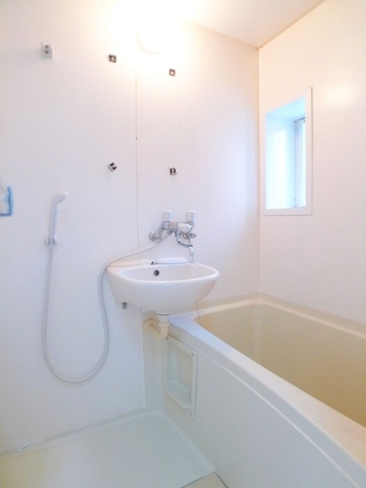 物件内観写真8　(バス／シャワールーム等)