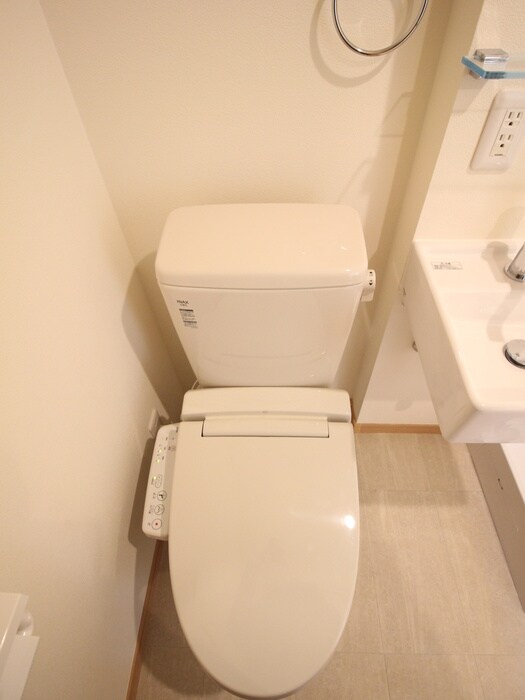 物件内観写真11　(トイレ)