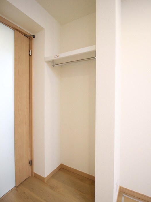 物件内観写真13　(収納)