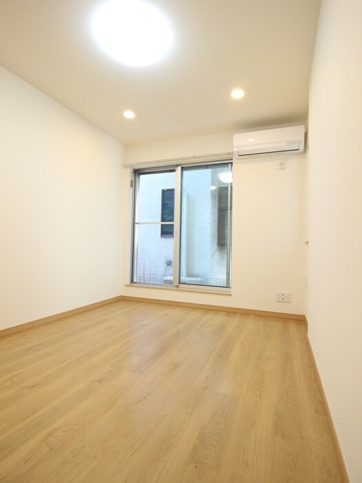 物件内観写真18　(居室)
