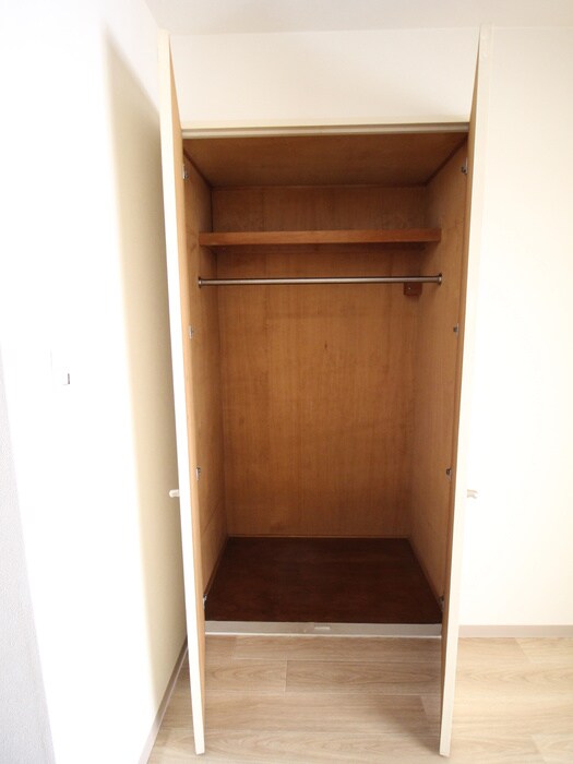 物件内観写真13　(収納)