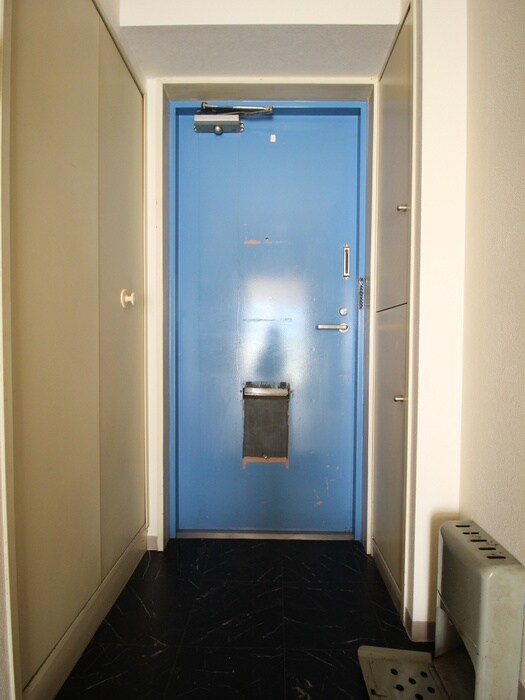 物件内観写真16　(玄関)
