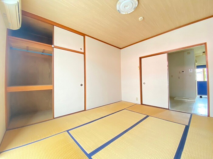 物件内観写真8　(居室)