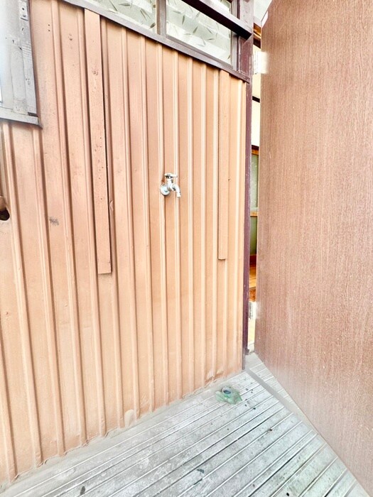 物件内観写真11　(洗濯機置場)