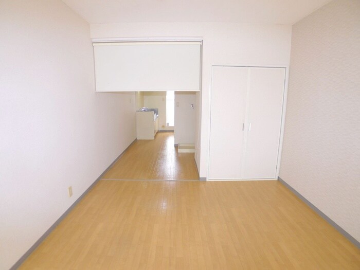 物件内観写真16　(室内からの展望)