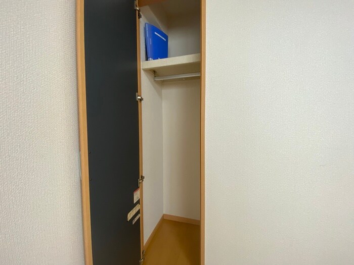 物件内観写真10　(収納)
