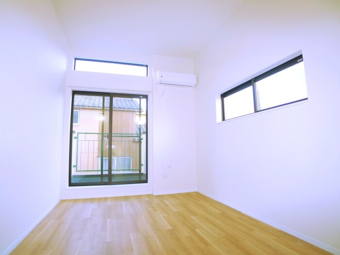 物件内観写真9　(居室)