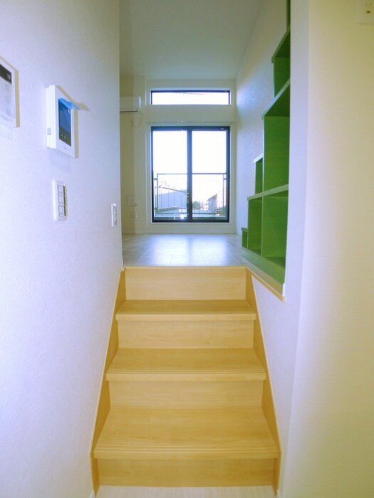 物件内観写真11　(廊下)