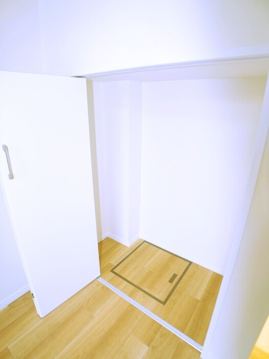 物件内観写真12　(収納)