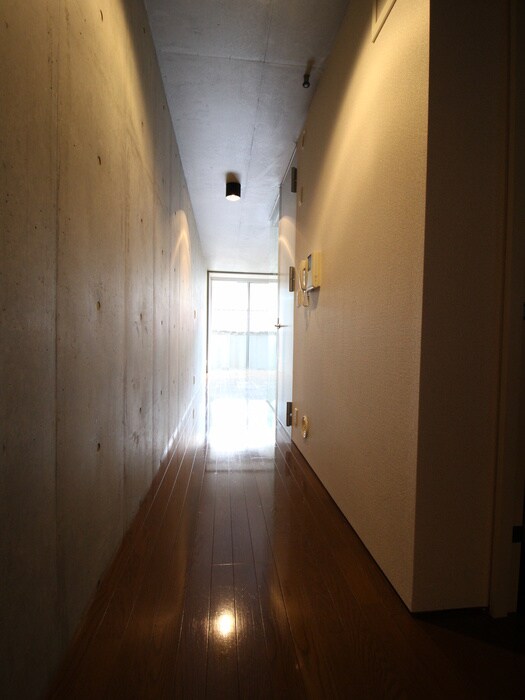 物件内観写真21　(廊下)