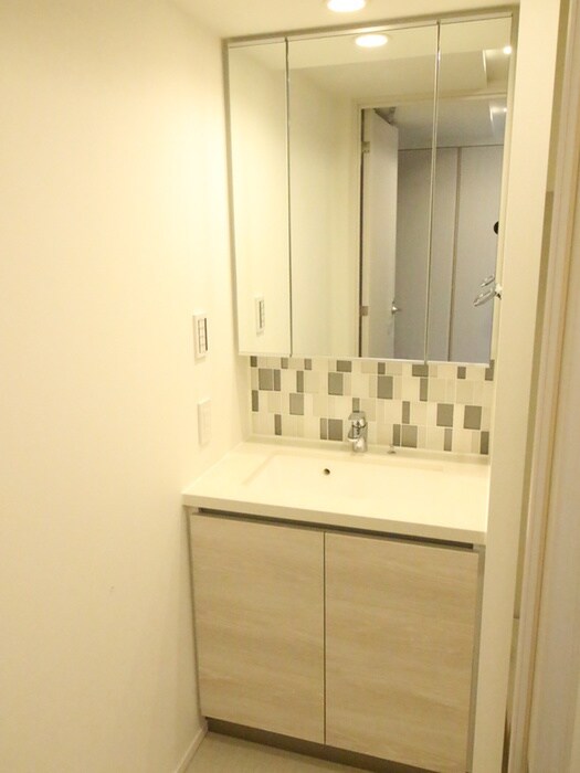 物件内観写真16　(洗面)