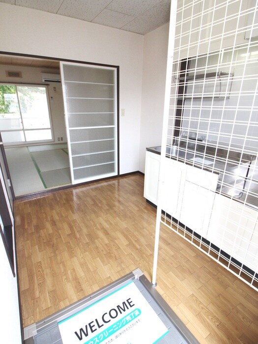 物件内観写真17　(廊下)