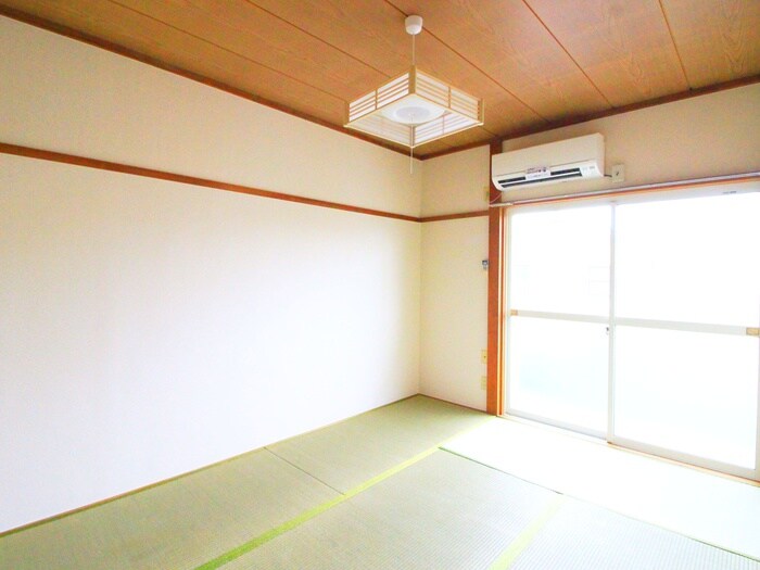 物件内観写真8　(居室)