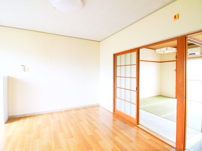 物件内観写真10　(居室)