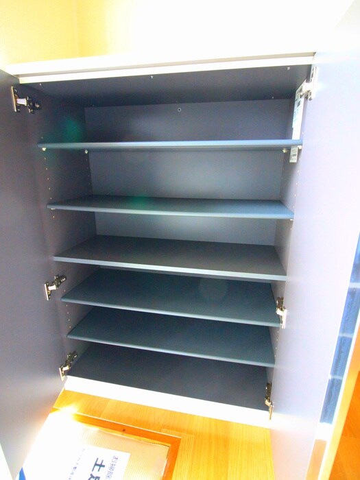 物件内観写真15　(靴箱)