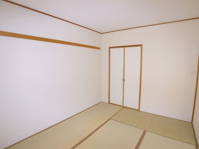 物件内観写真6　(居室)