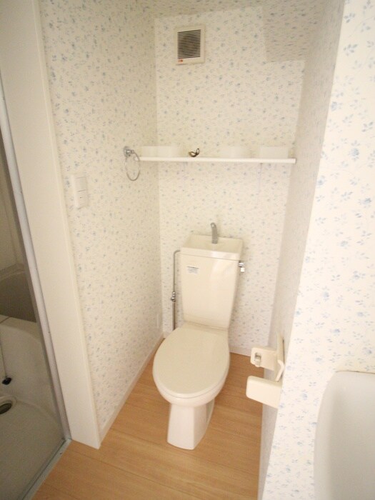 物件内観写真16　(トイレ)