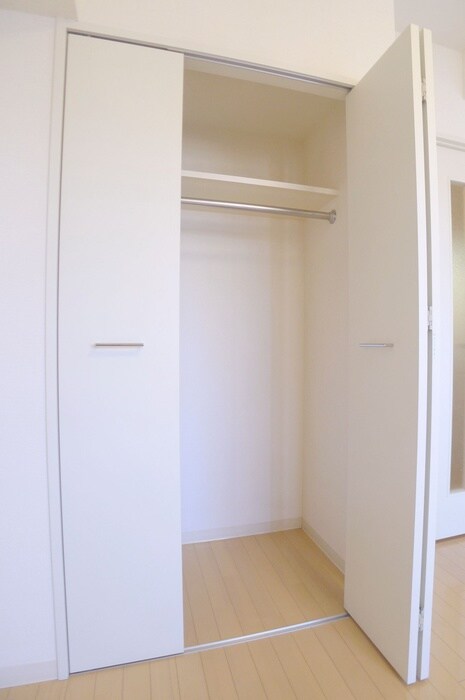 物件内観写真15　(収納)