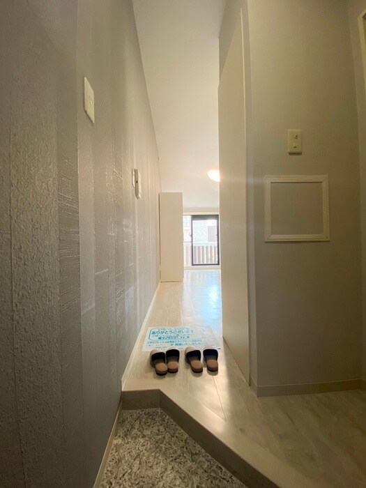 物件内観写真13　(廊下)