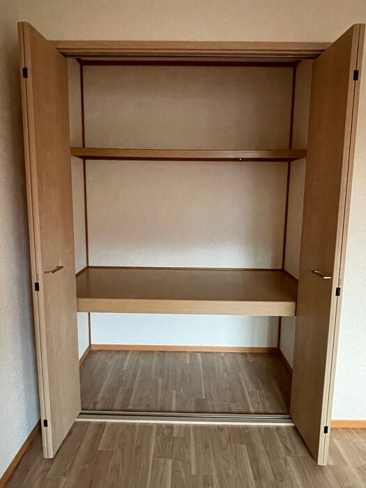 物件内観写真11　(収納)