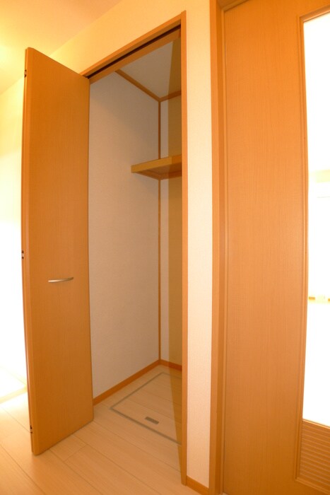 物件内観写真22　(収納)