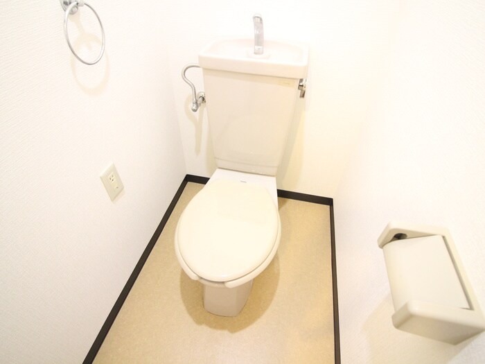 物件内観写真15　(トイレ)