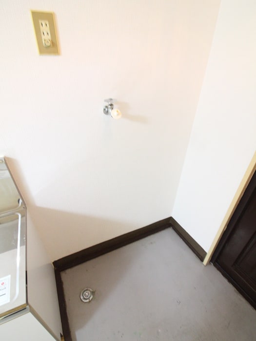 物件内観写真19　(洗濯機置場)