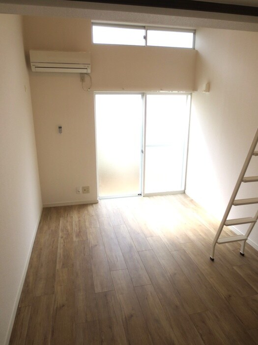 物件内観写真5　(居室)