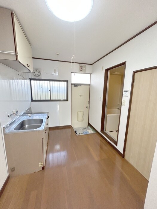 物件内観写真17　(廊下)