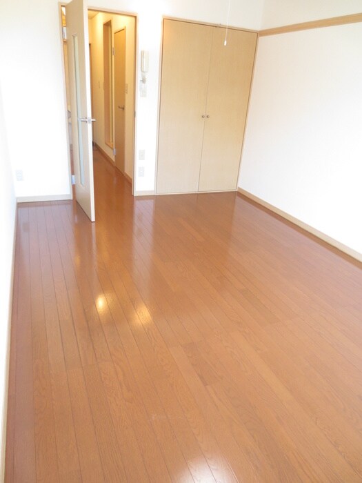 物件内観写真9　(室内からの展望)