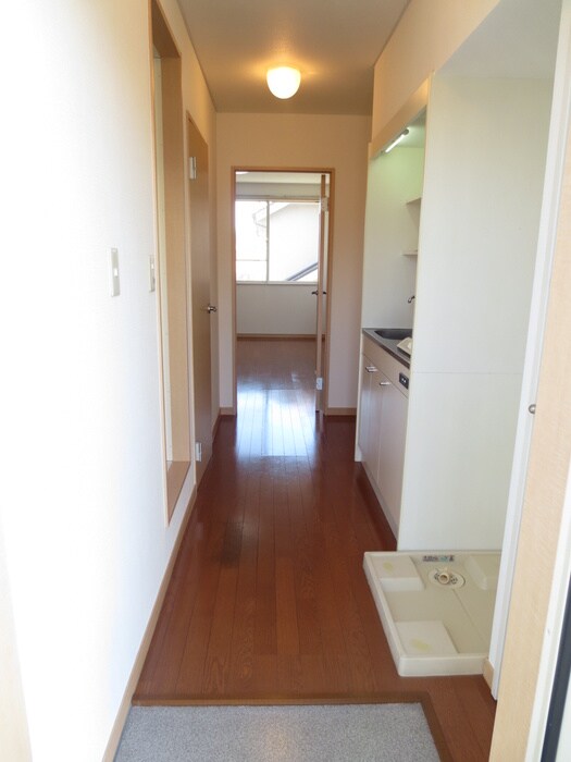 物件内観写真16　(玄関)