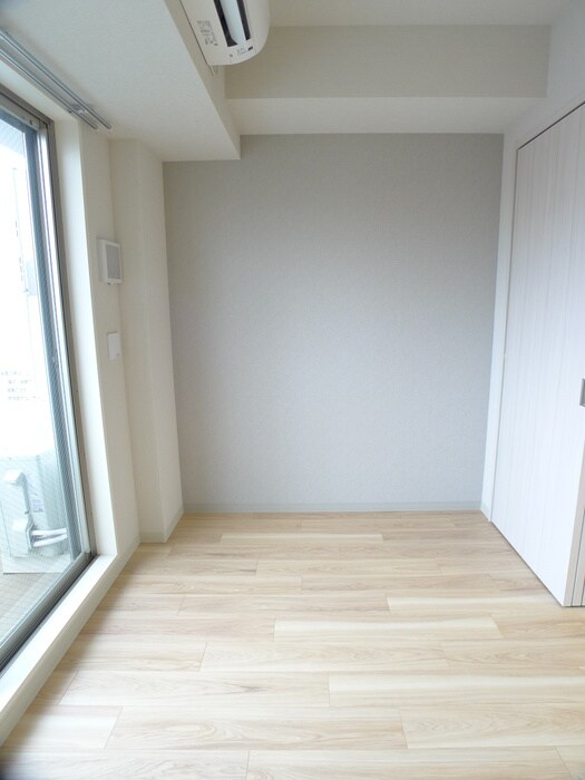 物件内観写真8　(室内からの展望)