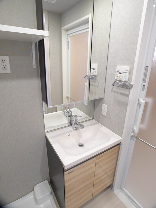 物件内観写真12　(洗面)