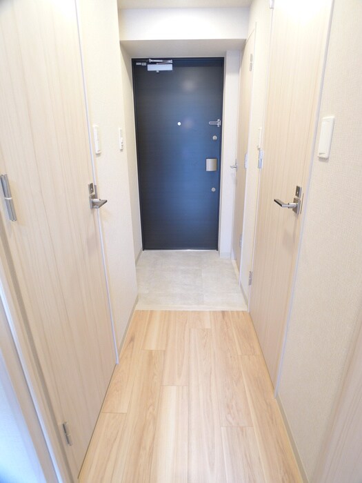 物件内観写真17　(廊下)