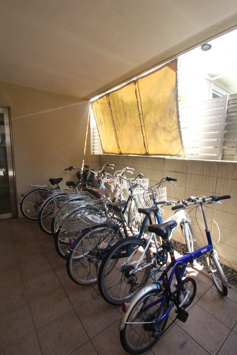 物件外観写真6　(駐輪場)