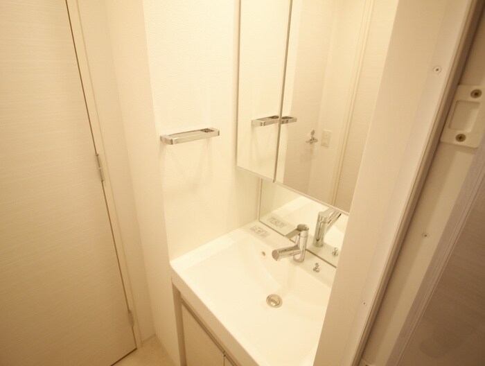 物件内観写真13　(洗面)